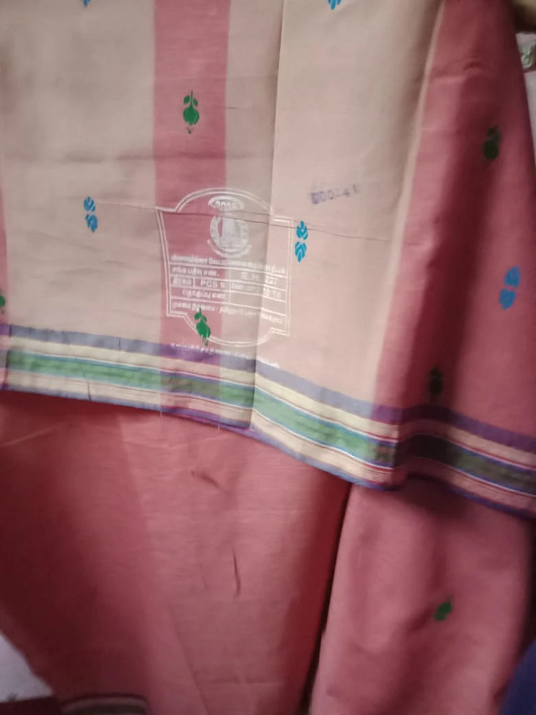 விலையில்லா வேட்டி சேலைகள்