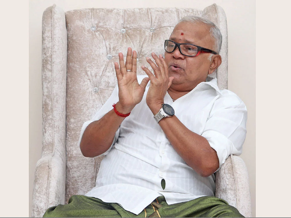“ரஜினிக்கு அரசியல் சரிப்பட்டு வராது!; குஷ்பு ஒரு முந்திரிக்கொட்டை!”