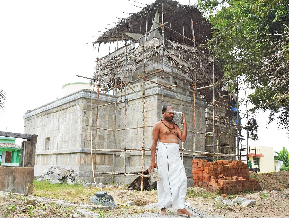 வாசகர்கள் பங்களிப்பில் நடராஜ மூர்த்தம்!