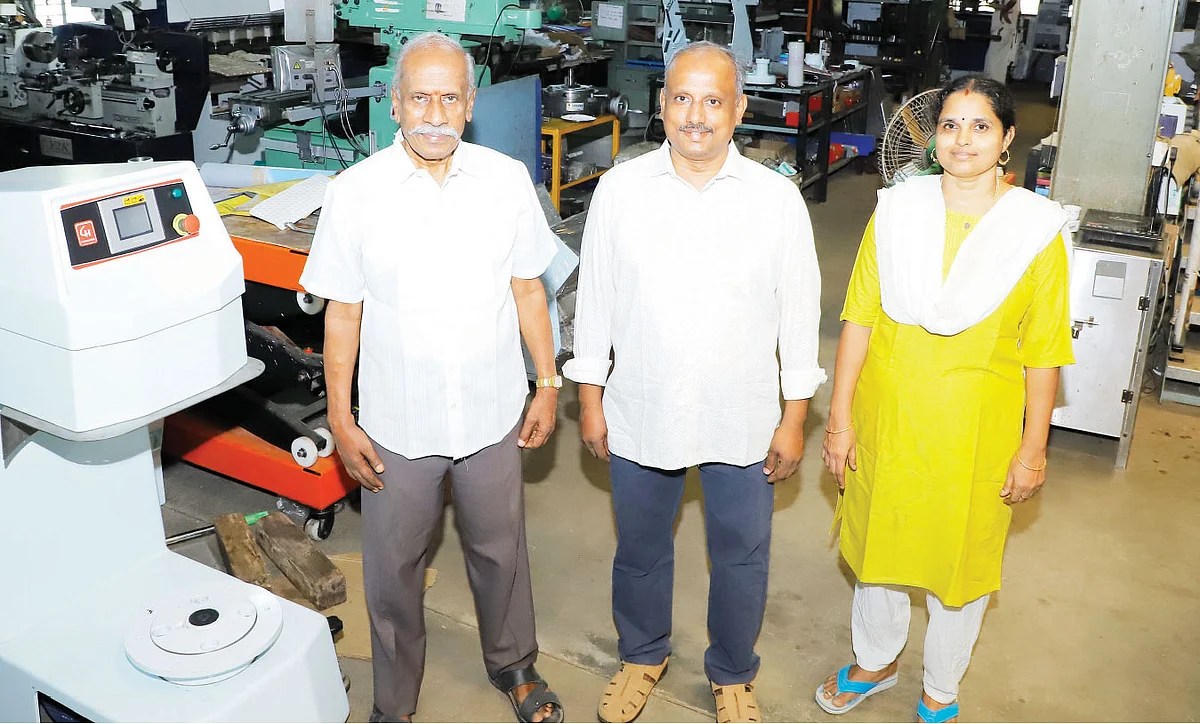 சபாபதி, சந்திரசேகர், ஆண்டாள் சந்திரசேகர்