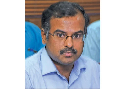 அருண் சுந்தர் தயாளன்