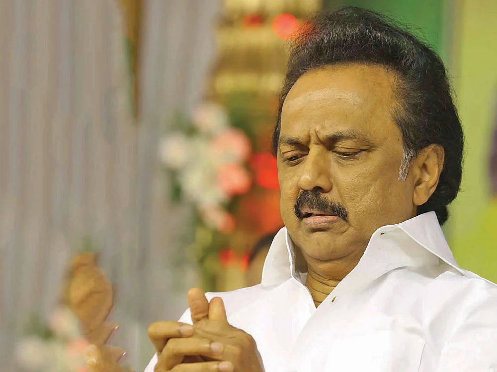 பதவியில் தொடரும் சூரப்பா: `திரைமறைவு பேரமா... முதல்வர் நடத்தும் நாடகமா?’ - தி.மு.க தலைவர் ஸ்டாலின்
