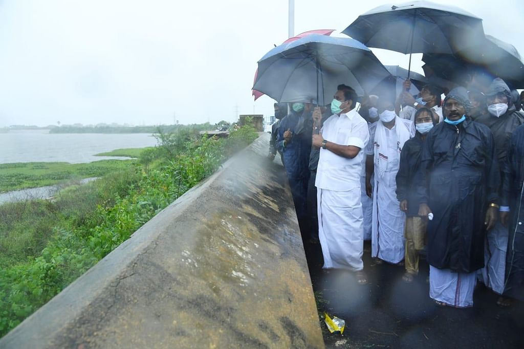 செம்பரம்பாக்கம் ஏரியில் முதல்வர் ஆய்வு