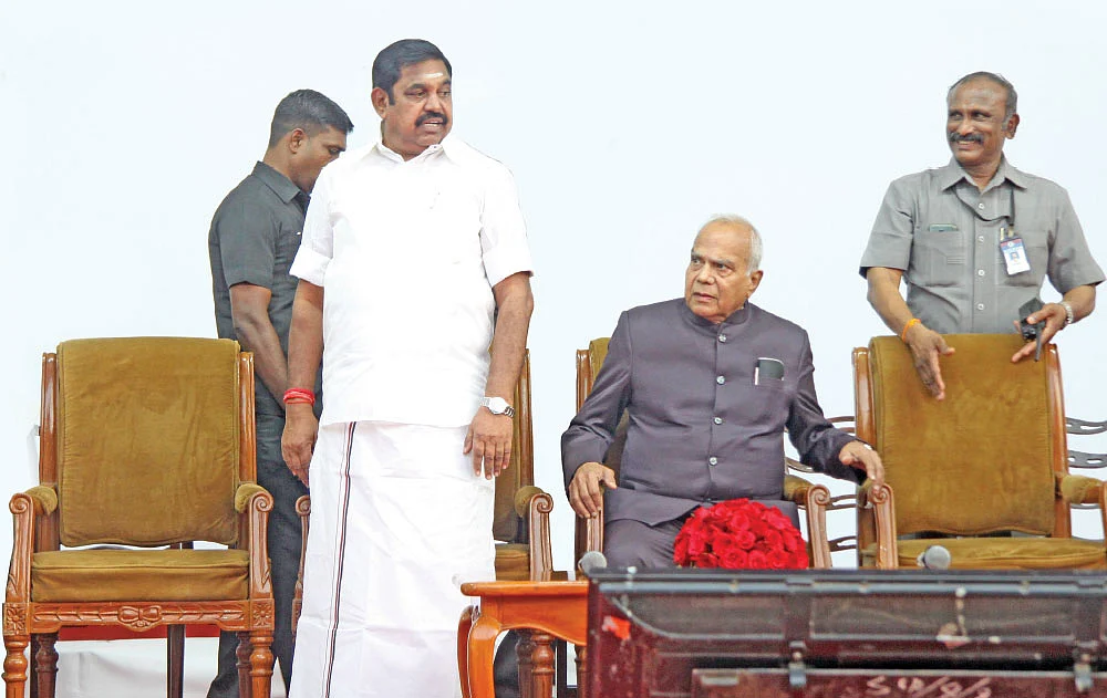 முதல்வர் மற்றும் கவர்னர்