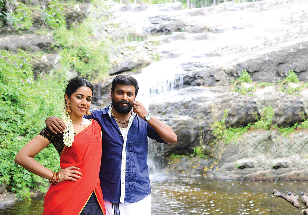 எம்.ஜி.ஆருடன் ‘டவுசர்’ கனி, ‘அன்பளிப்பு’ சசி!
