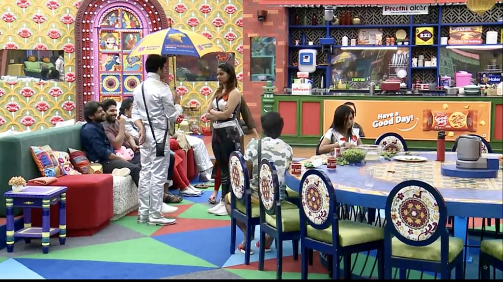 Bigg boss tamil season vikatan review