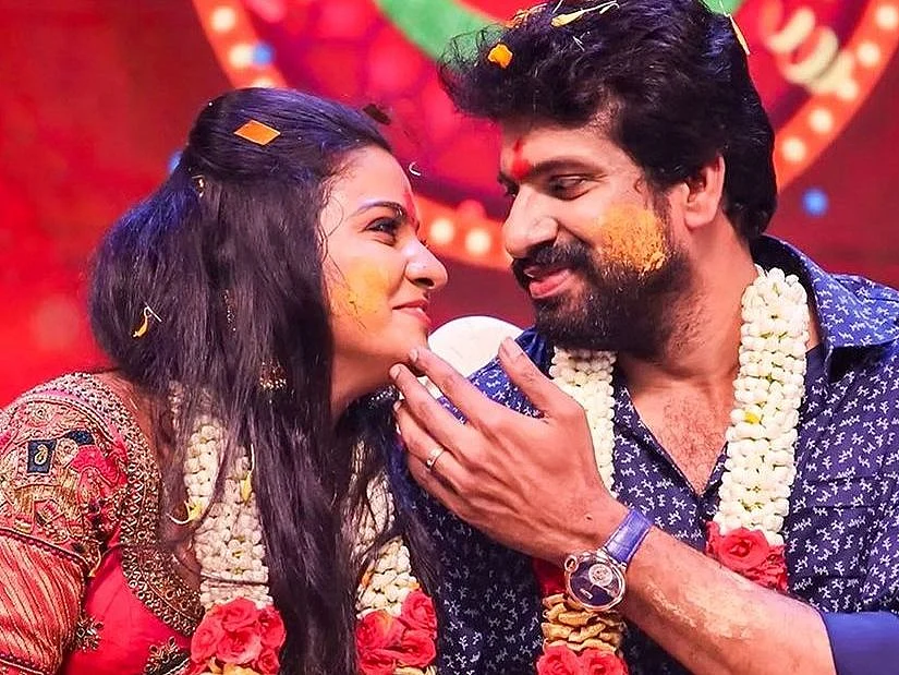 ``அன்றிரவு எனக்கும் சித்ராவுக்கும் சண்டை நடந்தது... ஆனால், காரணம்?!'' - ஹேமந்த் #VikatanExclusive