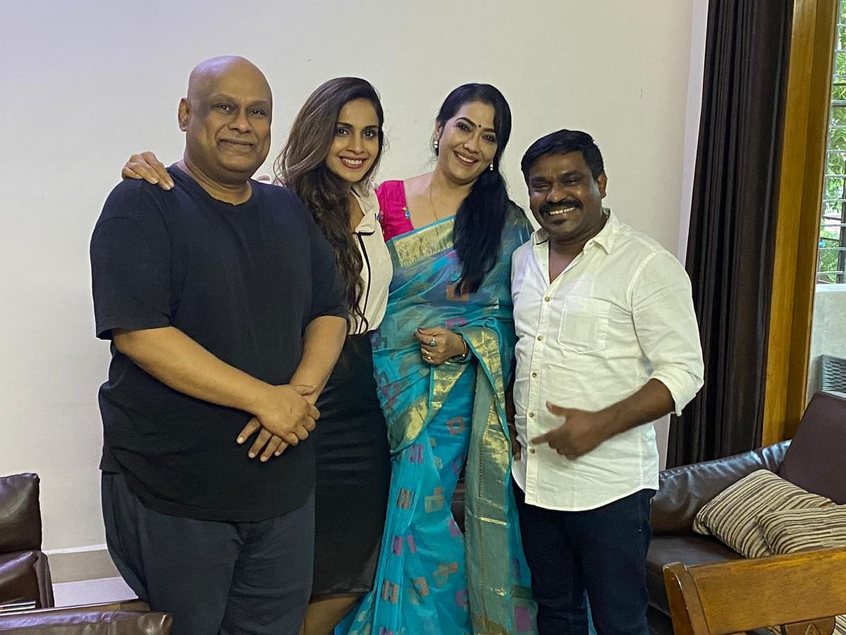 அப்செட் சம்யுக்தா, `நோ' சொன்ன சுச்சி... சுரேஷ் சக்ரவர்த்தியின் பிக்பாஸ் பார்ட்டியில் நடந்தது என்ன?!