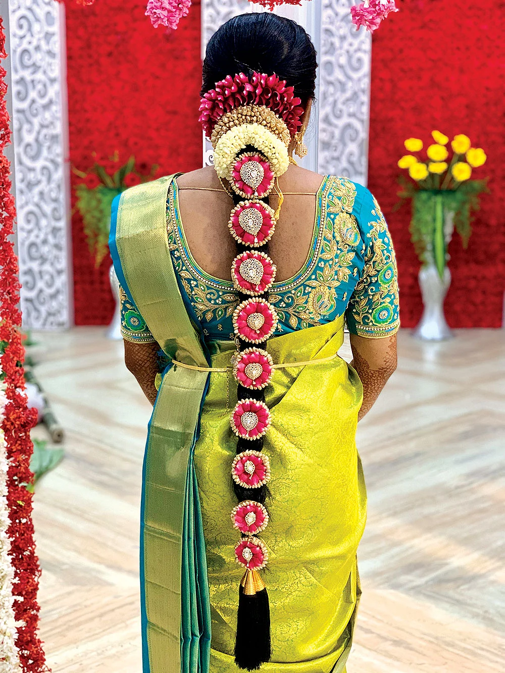 மணப்பெண் லுக்