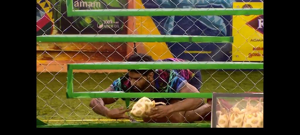 ரம்யாவையே அதட்டிய பிக்பாஸ்... பாலாஜி எனும் காளியின் ஆட்டம்... ஆரியின் 'தகுதியில்லை'! – நாள் 75
