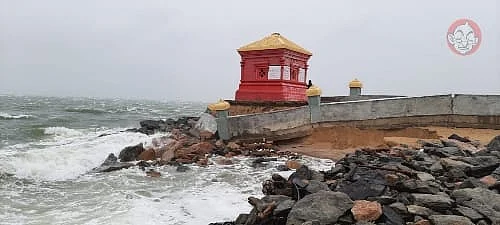தனுஷ்கோடி அரிச்சல் முனை.