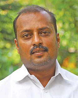 அருள் பரமசிவம்