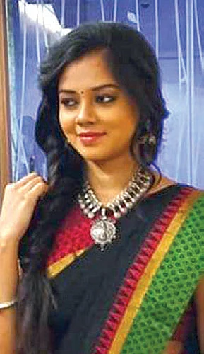 அனிதா சம்பத் ஒரு நாள் சம்பளம் ரூ.40,000.