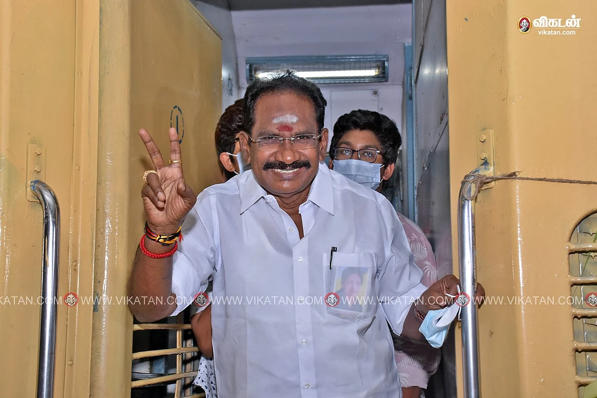 செல்லூர் ராஜூ
