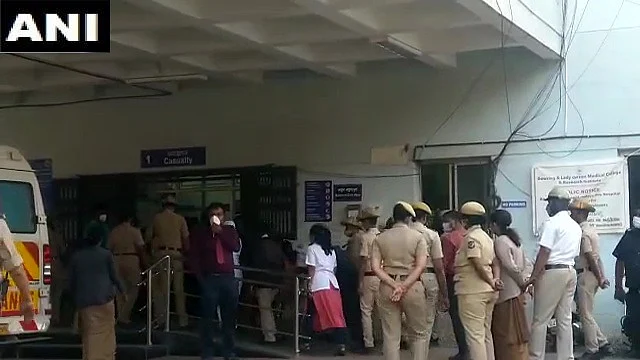 பெங்களூரு மருத்துவமனையில் சசிகலா
