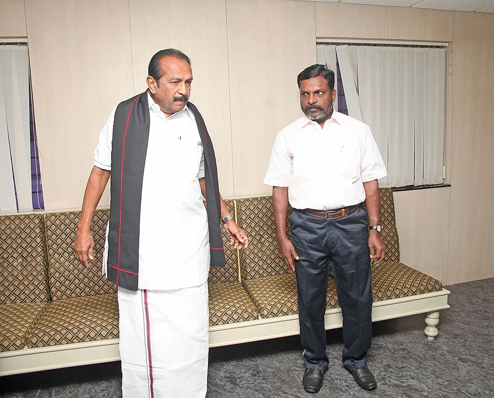 கூட்டணி குஸ்தி... அழகிரி அட்டாக் - திணறும் ஸ்டாலின்!