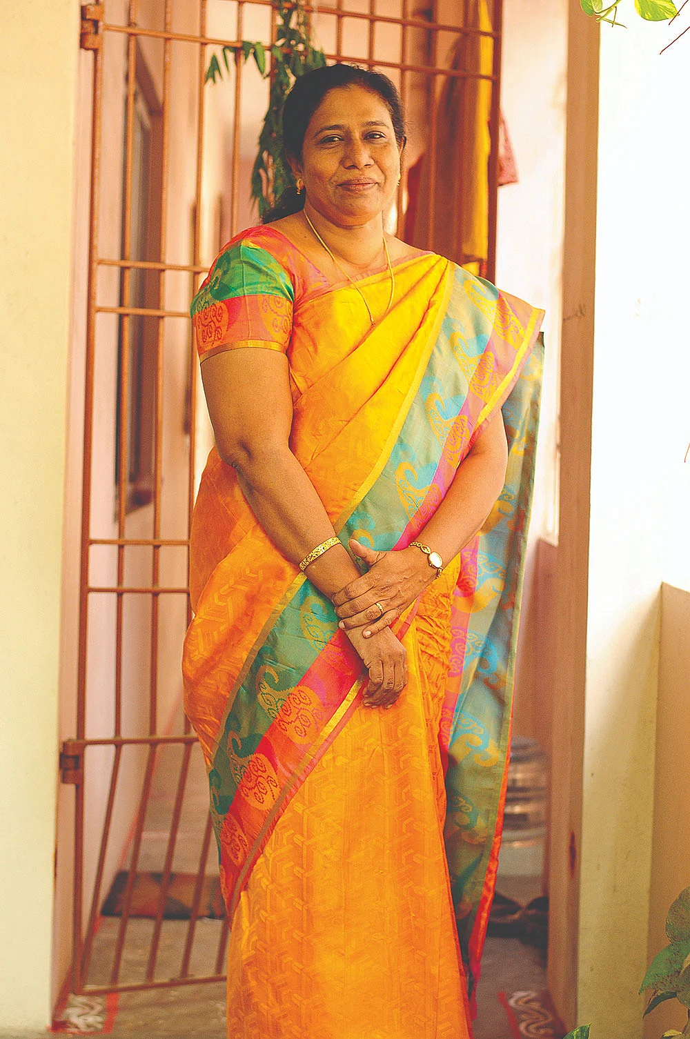 சேவைப் பெண்கள்! : 4 - பிறர் வலிகளைத் தீர்த்து என் கவலைகளை மறக்கிறேன்!