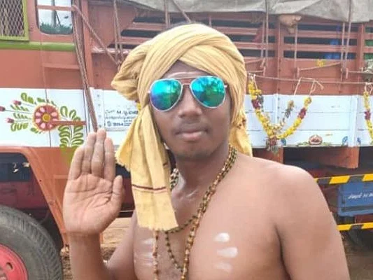 கரூர்: பழநி பாதயாத்திரை சென்றவர் உயிரிழப்பு - லாரியால் பக்தர்களுக்கு நேர்ந்த துயரம்!