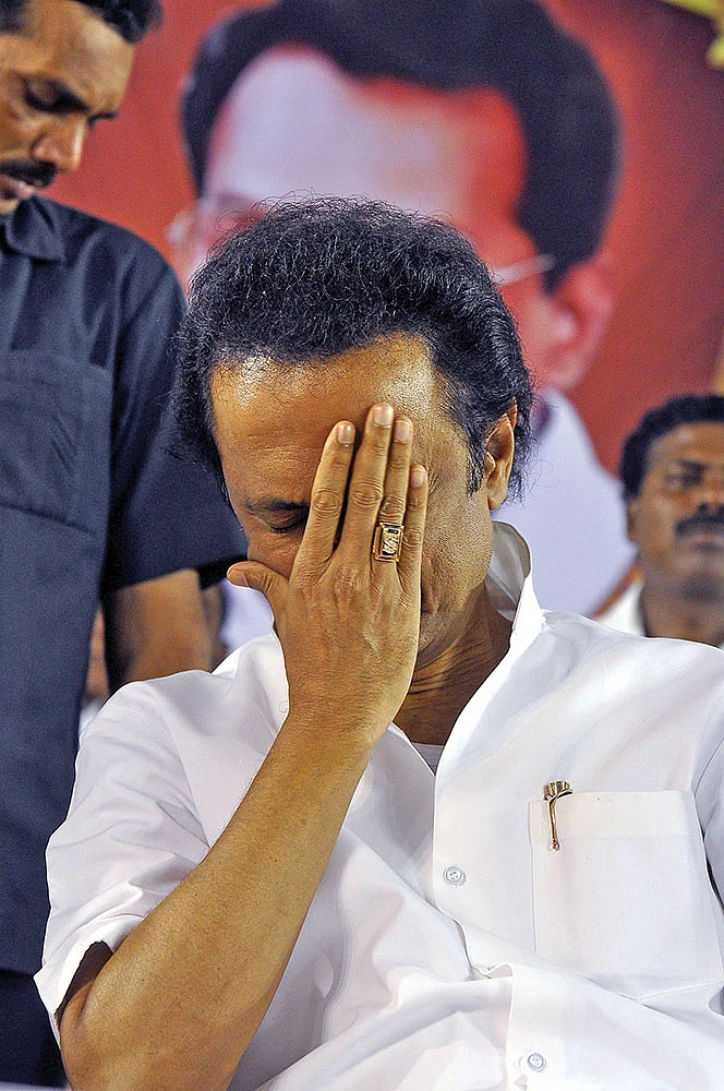 கூட்டணி குஸ்தி... அழகிரி அட்டாக் - திணறும் ஸ்டாலின்!