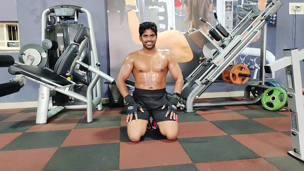 நவீந்தர்