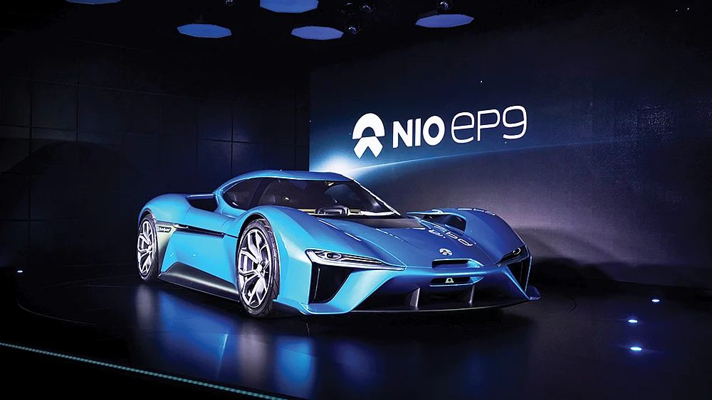 1,300bhp பவர் கொண்ட நியோ ep9 எலெக்ட்ரிக் சூப்பர் கார்...