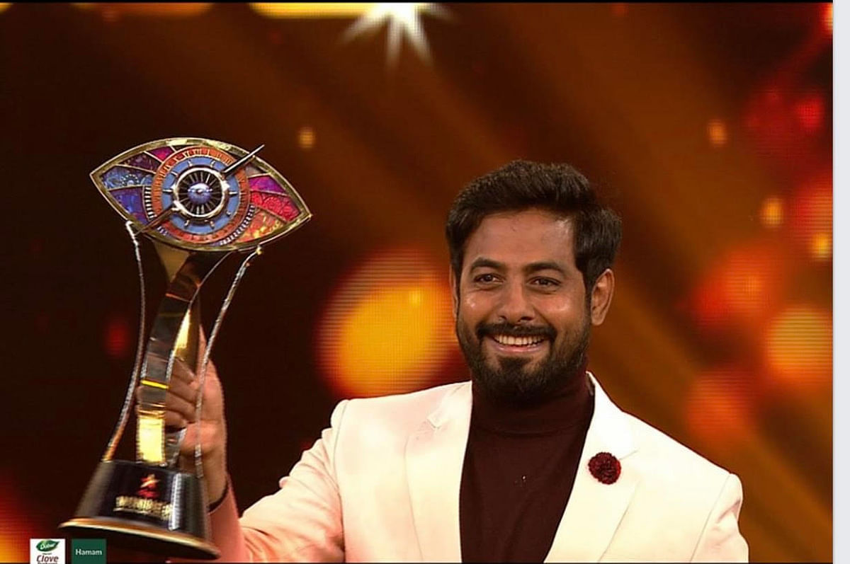Aari wins bigg boss tamil season 4 title