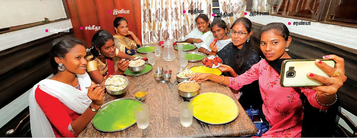 ஷாப்பிங், ஈட்டிங்... ஃபிரெண்ட்ஸுடன் அவுட்டிங்!