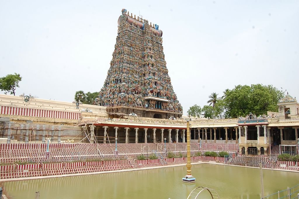 மதுரை பொற்றாமரைக்குளம்