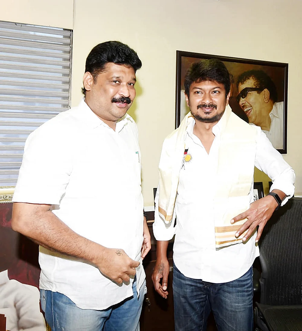 மிஸ்டர் கழுகு: பா.ஜ.க-வை விமர்சிக்க வேண்டாம்! - வாய்ப்பூட்டு போடும் அறிவாலயம்...