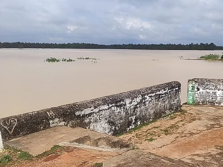 அரியலூர்: 15 ஆண்டுகளுக்குப் பிறகு நிறைந்த சோழகங்கம் ஏரி... விவசாயிகள் மகிழ்ச்சி!