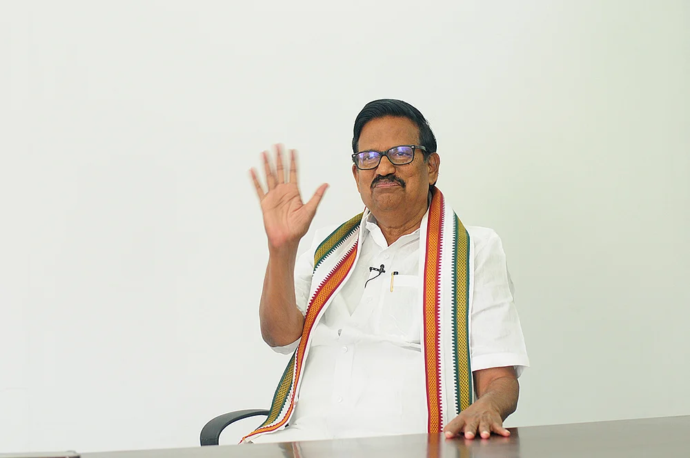 ஆளுக்கொரு பதவி... வாரிசுகள் பராக்! - காங்கிரஸின் ‘ஜம்போ பட்டியல்’ சர்ச்சை