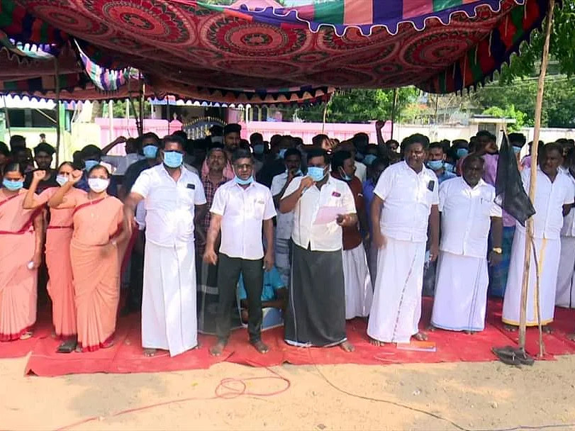 மீனவர்கள் உண்ணாவிரதம்
