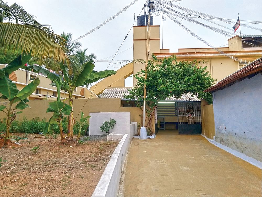 அமைச்சரின் வீடு