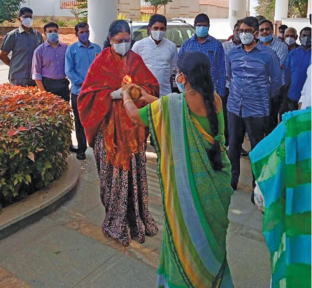 சசிகலாவின் சட்டப் போராட்டம் சாத்தியமா?