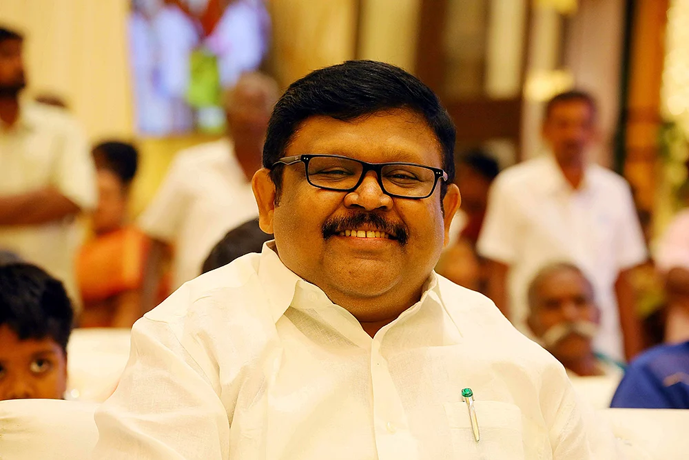 ஒன் பை டூ: மூன்றாம் அணி அமையுமா... அமைந்தால் யாருக்கு பாதிப்பு?