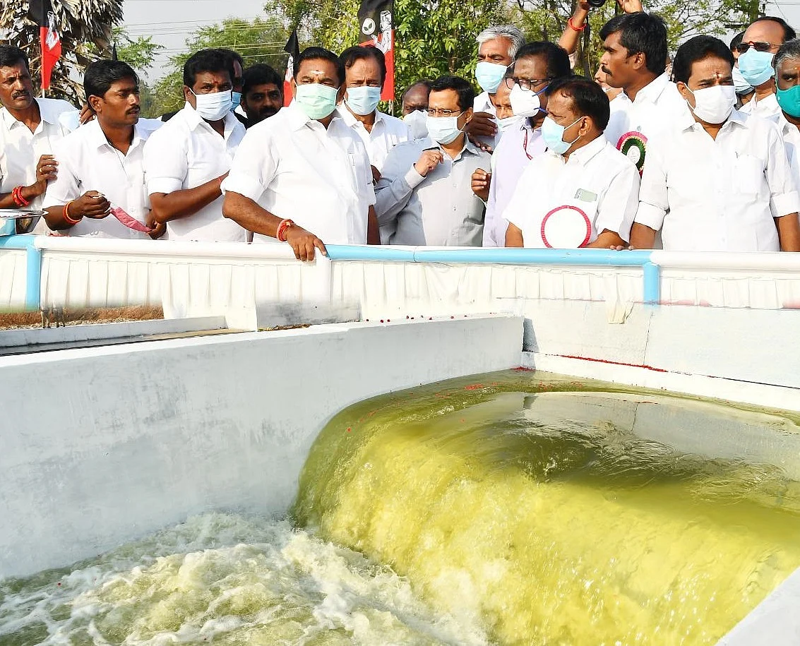 ஏரிகளுக்கு திறப்பு
