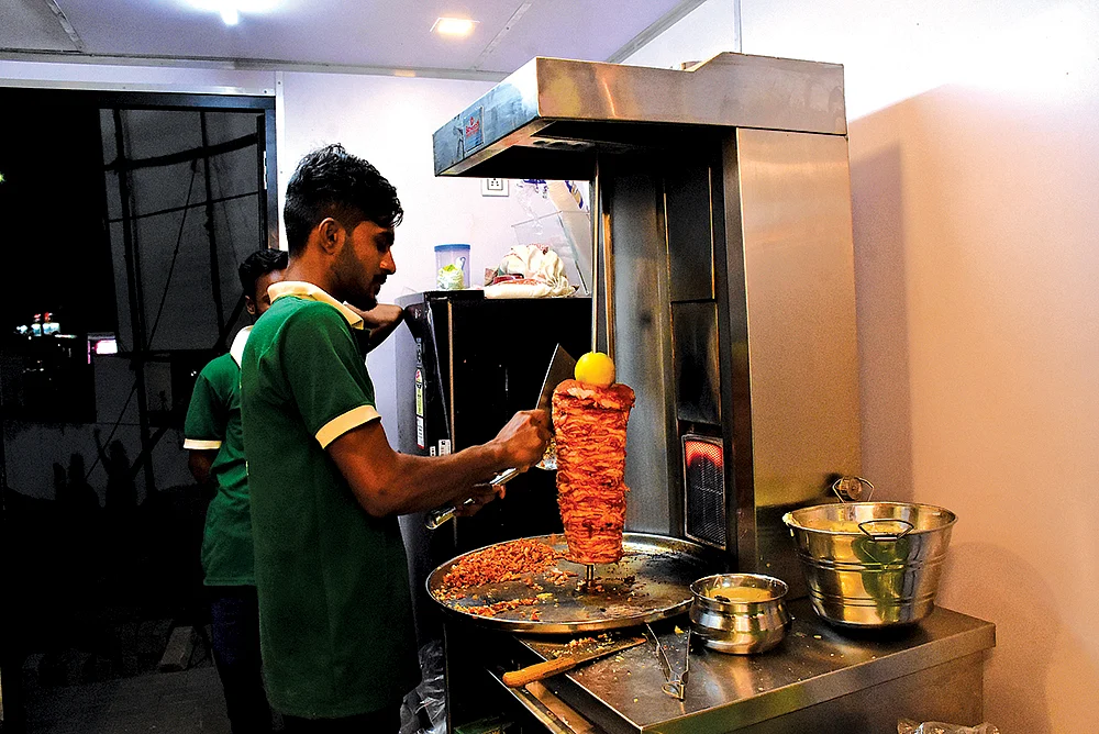 2K kids : தூத்துக்குடி ஃபுட் ஸ்ட்ரீட்... ஒரு ரவுண்ட் அப்!