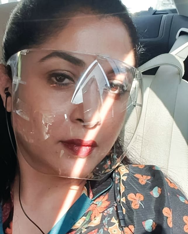 Ramya Krishnan - அழகை மறைக்கமுடியாது!