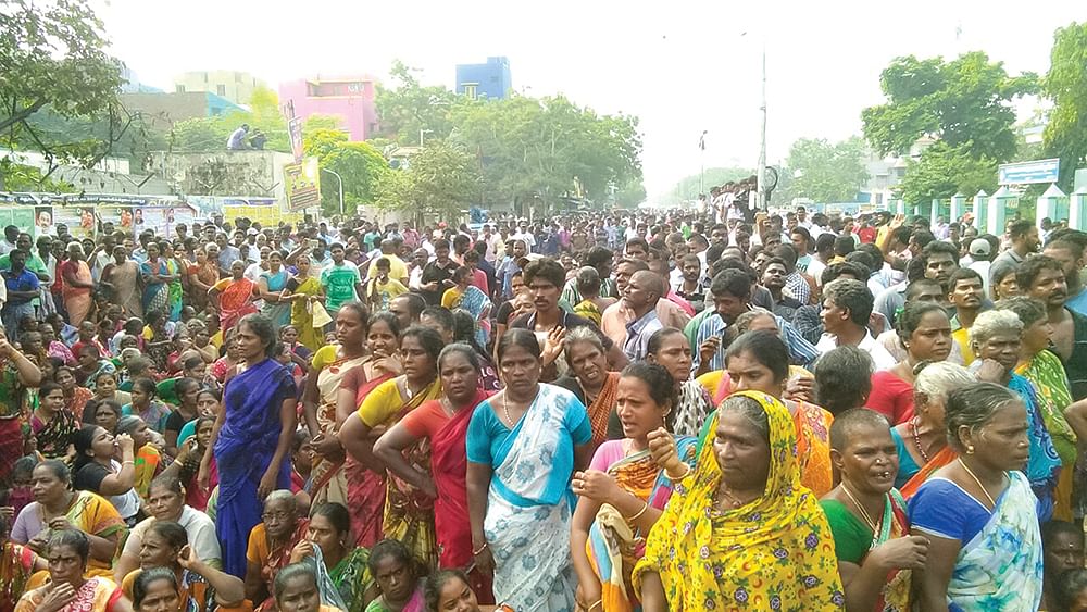 மந்திரி தந்திரி: ஜெயக்குமார்