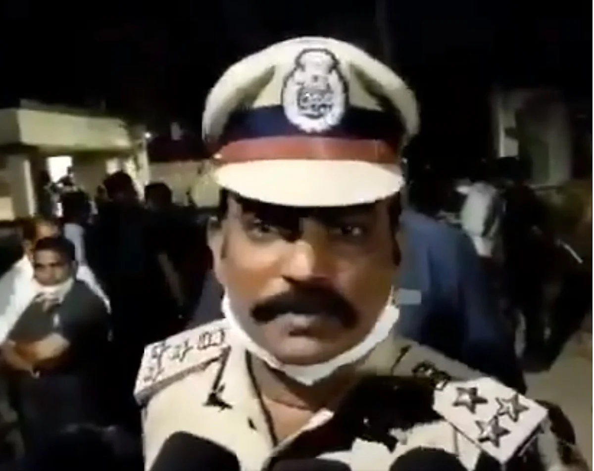 காவல்துறை அதிகாரி