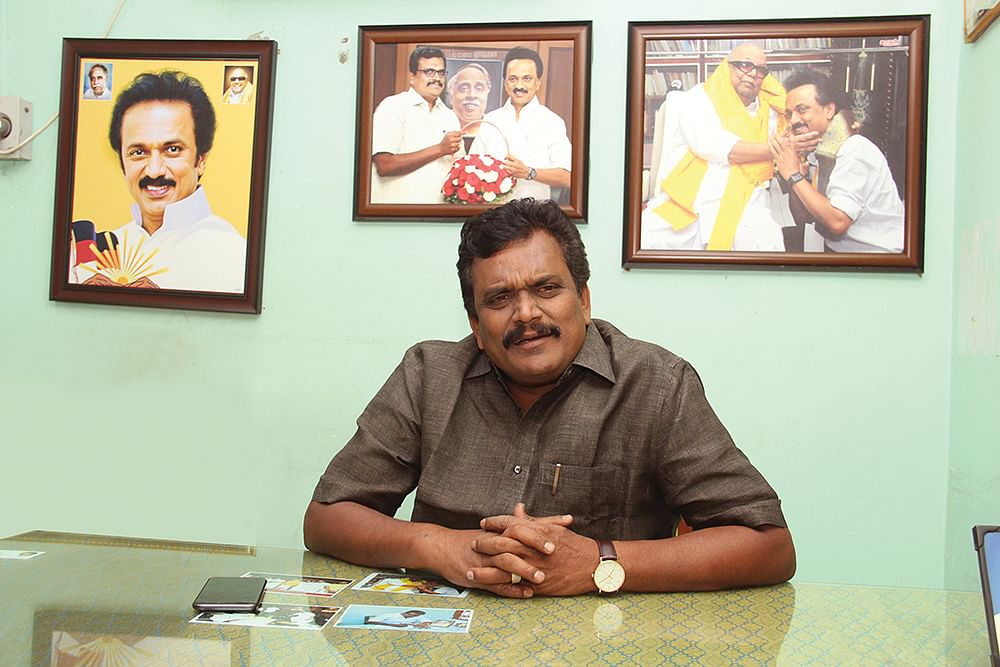 விரைவில் அ.தி.மு.க பிளவுபடும்! - தங்க தமிழ்ச்செல்வன் தடாலடி...