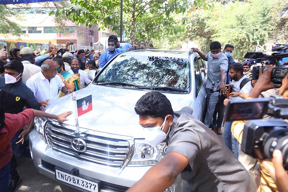 டீலா, நோ டீலா? - சங்கமத்தில் சங்கடம்!