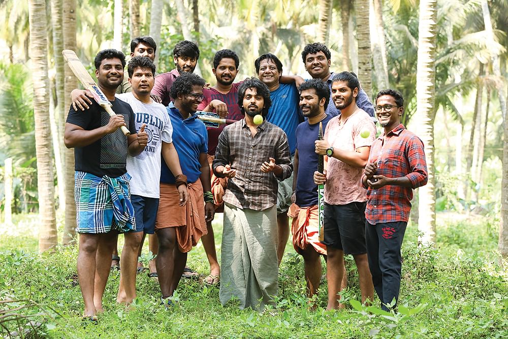 “காதல் படமும் இல்லை, ஜி.வி.பி ஹீரோவும் இல்லை!”