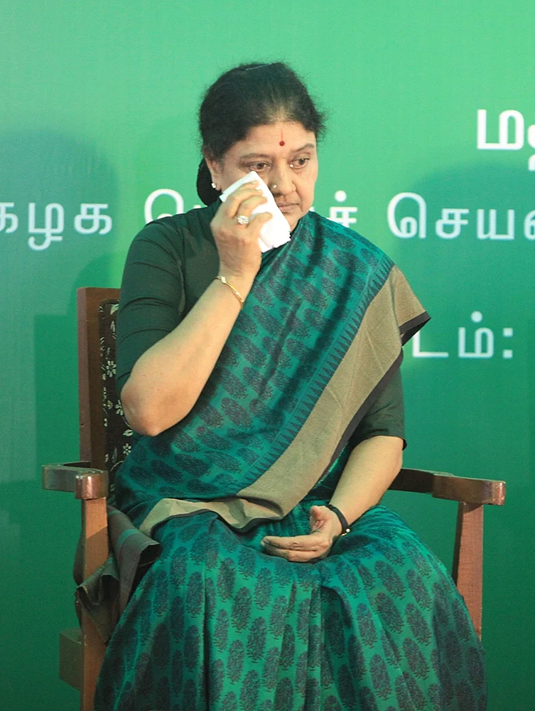 சசிகலா