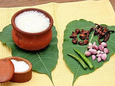 `தினமும் காலையில் பழைய சோறு... இது உணவல்ல; மருந்து!' - விளக்கும் மருத்துவர்கள்
