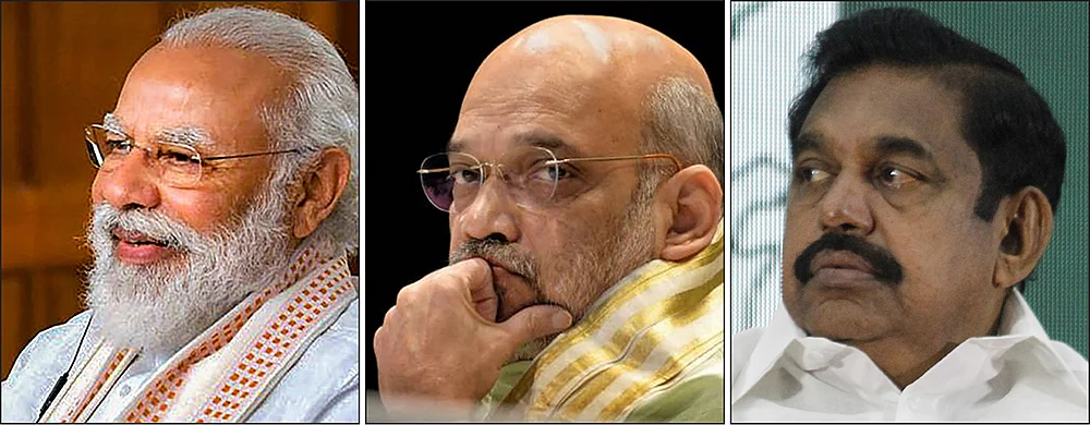 நெருக்கடி... துரோகம்... சூழ்ச்சி... பதுங்குகிறேன்! - வி.கே.சசிகலா