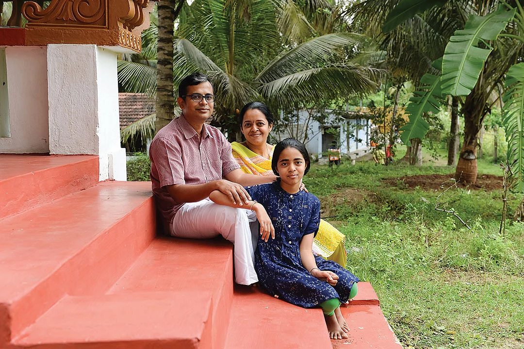 மகளுடன் த.கண்ணன் – நித்யா