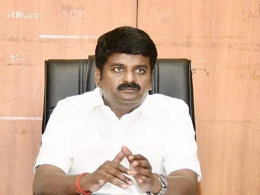 குட்கா வழக்கு: முன்னாள் அமைச்சர் விஜயபாஸ்கர் உட்பட 21 பேர்மீது சிபிஐ குற்றப்பத்திரிகை தாக்கல்!