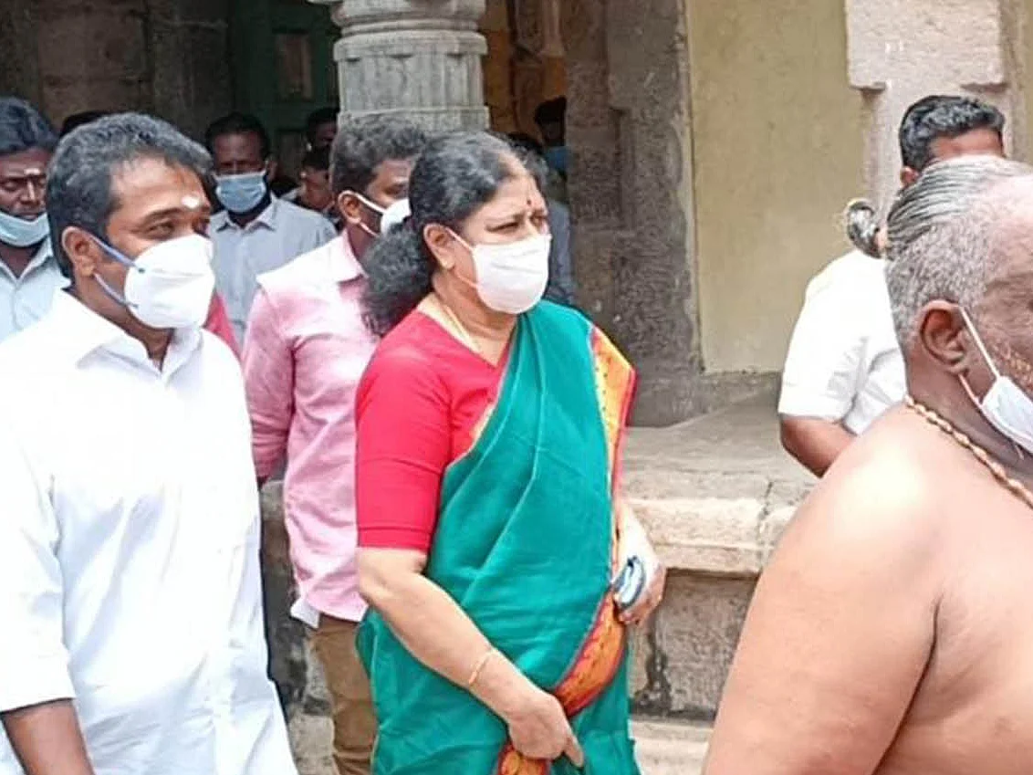 திவாகரனுக்கு ஆப்பு... எடப்பாடிக்கு வெயிட்டிங்... சைலன்ட் ஆகாத சசிகலா!