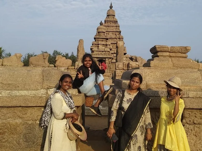 "நைட் பூரா தூங்க விடல சார்!"- மகாபலிபுரத்தில் பணத்தோடு தொலைந்த பர்ஸ் வீடு தேடி வந்தது எப்படி?!
